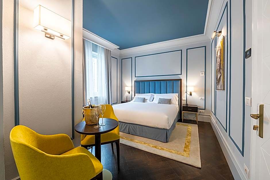 Glimpse Hotel