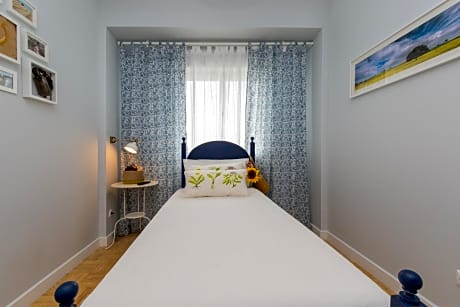 Standard Single Room with Sea View