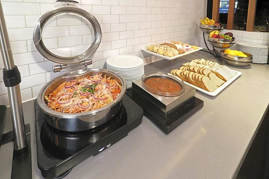 Holiday Inn Express & Suites Monterrey Valle By IHG