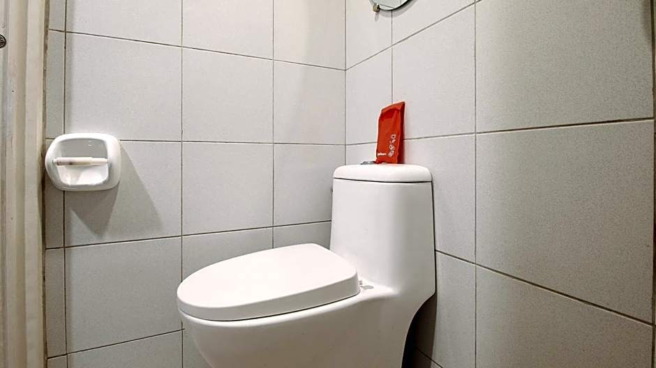 RedDoorz @ Grand Valley Hotel Junction Luna Cagayan