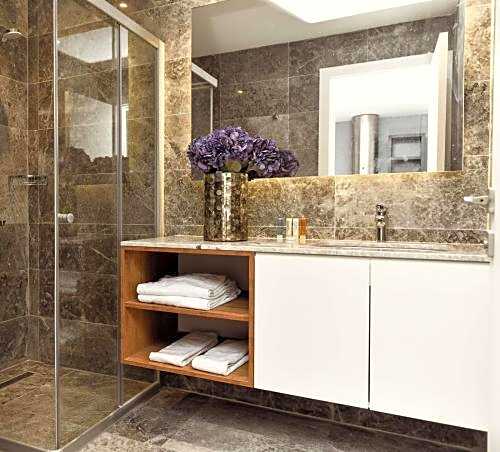 G Tower Furnished Apartment Rentals