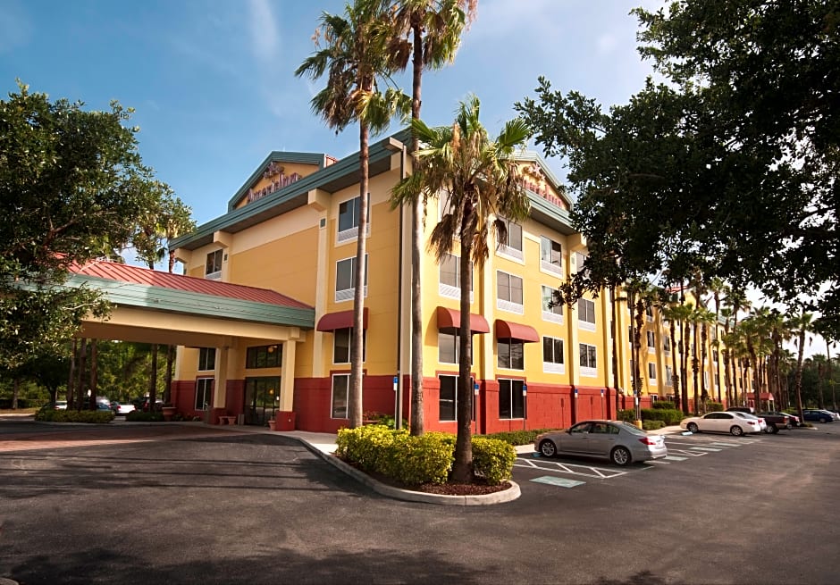 Americlnn Hotel & Suites