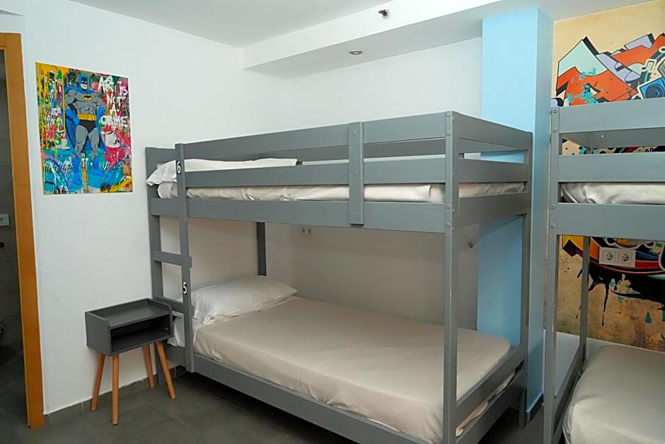 New Art Hostel - Albergue Juvenil
