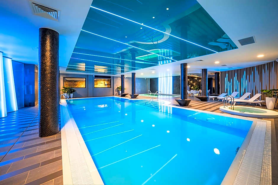 Wellton Riverside SPA Hotel