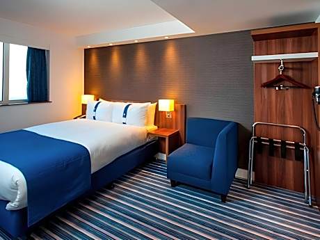 Standard Room with Free Hot Breakfast