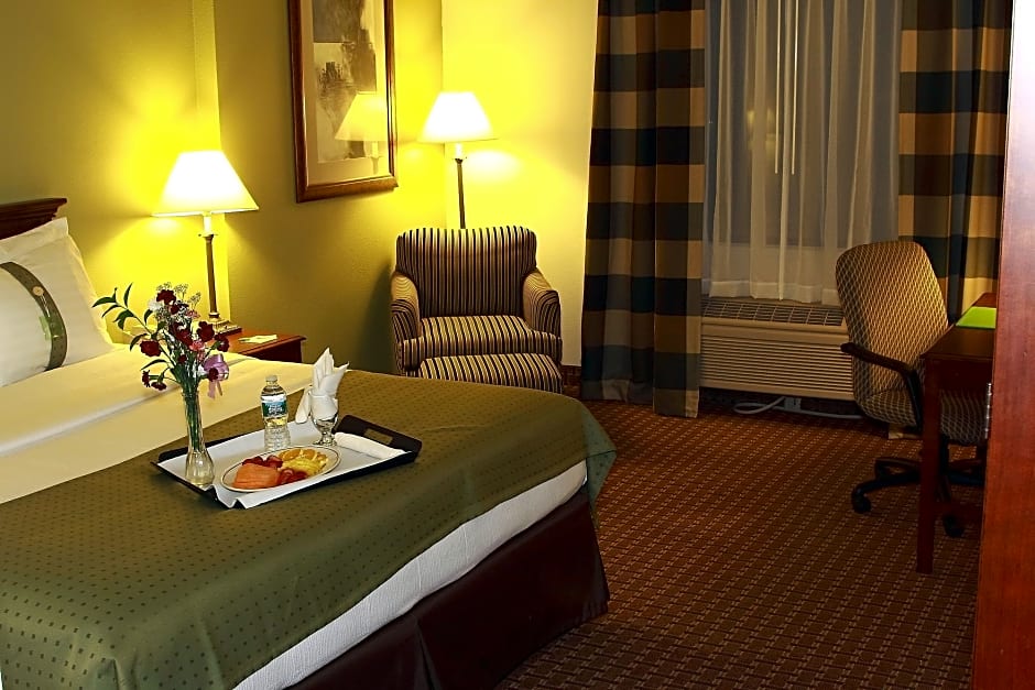 Garden Plaza Hotel
