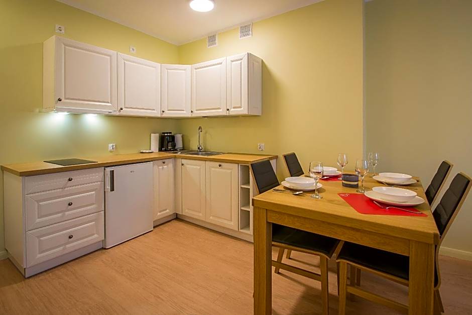 Osiedle Cesarskie Apartamenty - Parking - Apartamenty Bryza