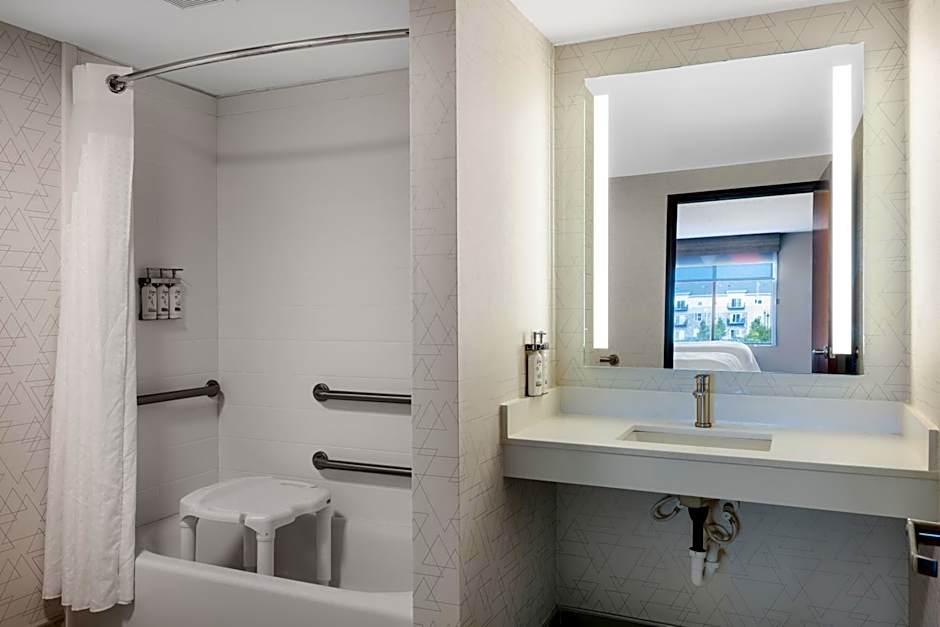 Holiday Inn Express Rochester South Mayo Area By IHG