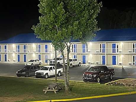 Towne inn