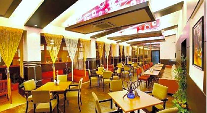 Hotel Brijwasi Royal