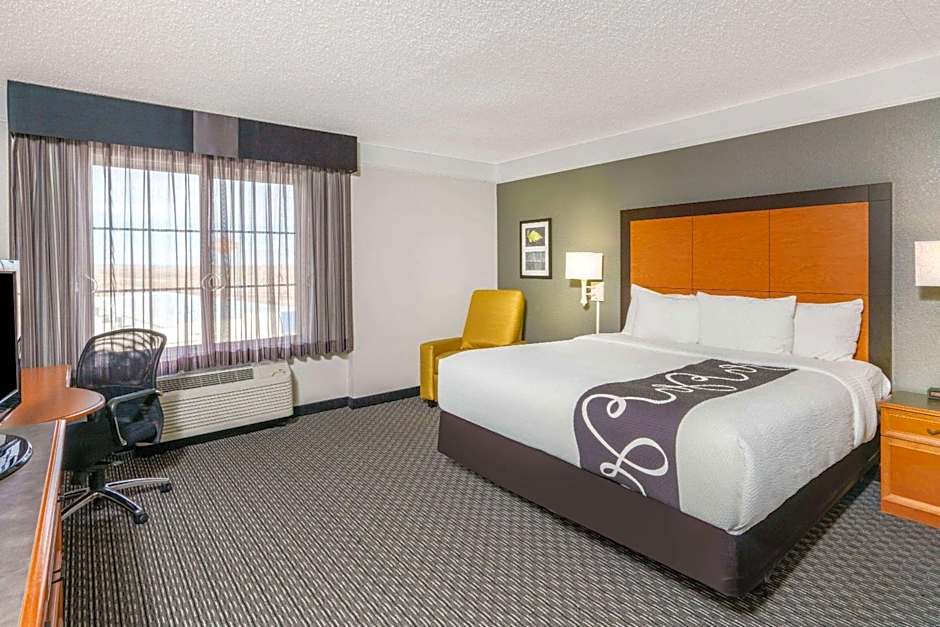 La Quinta Inn & Suites by Wyndham Pueblo