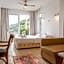 Hideaway Hotel