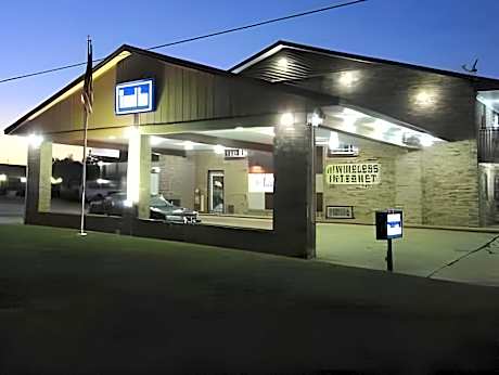 Travel Inn & Suites