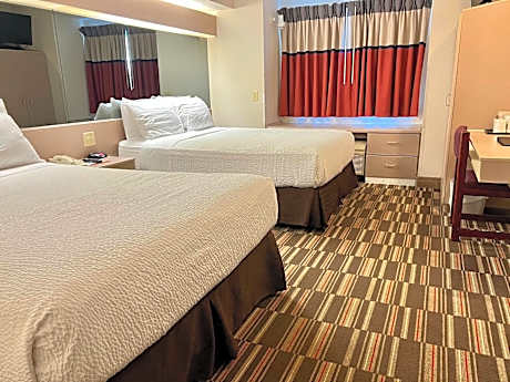 Queen Room with Two Queen Beds - Non-Smoking