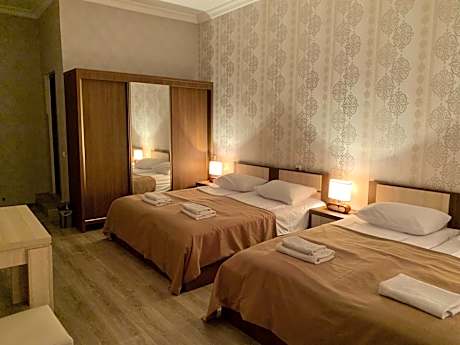 Quadruple Room with Bathroom