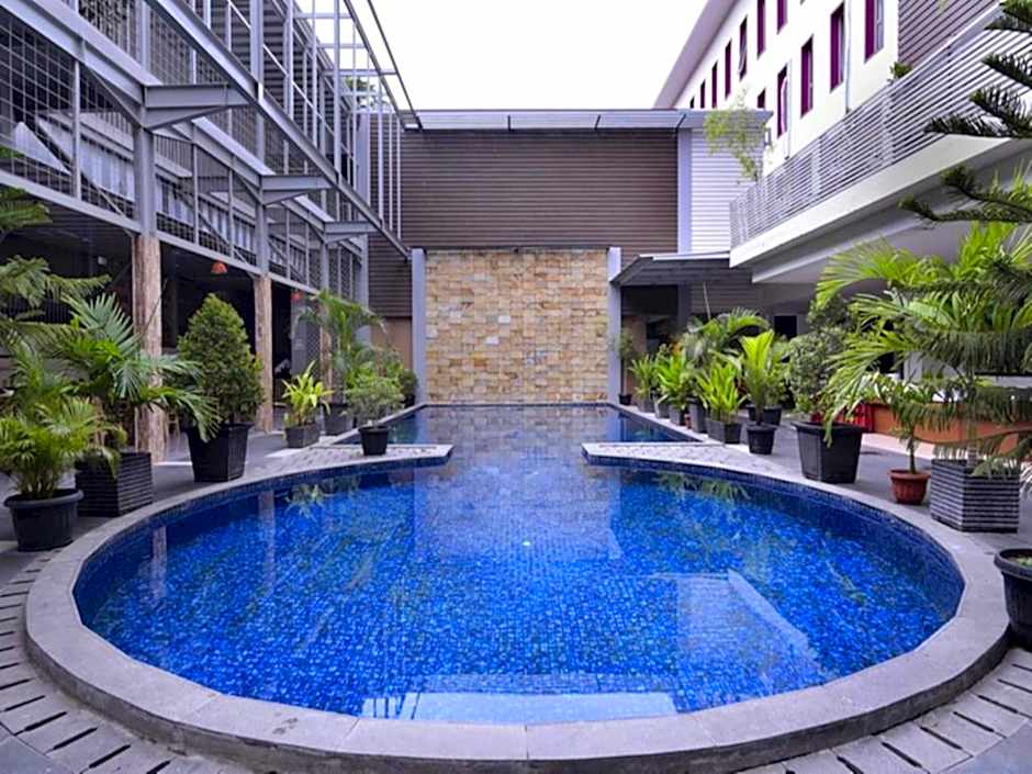 Grand Nanggroe Hotel