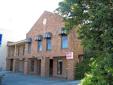 Bakery Hill Motel