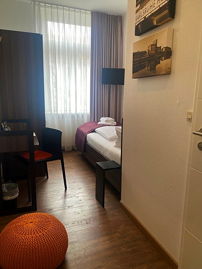 sevenDays Hotel Karlsruhe