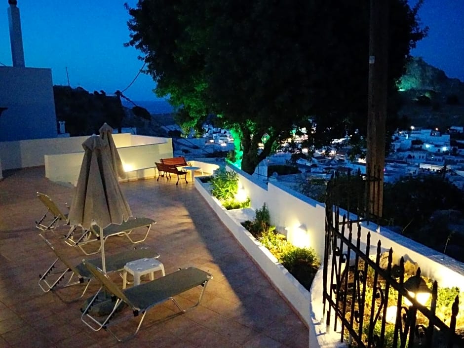 Little Lindos Sea View Studios