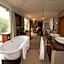 Inzalo Safari Lodge