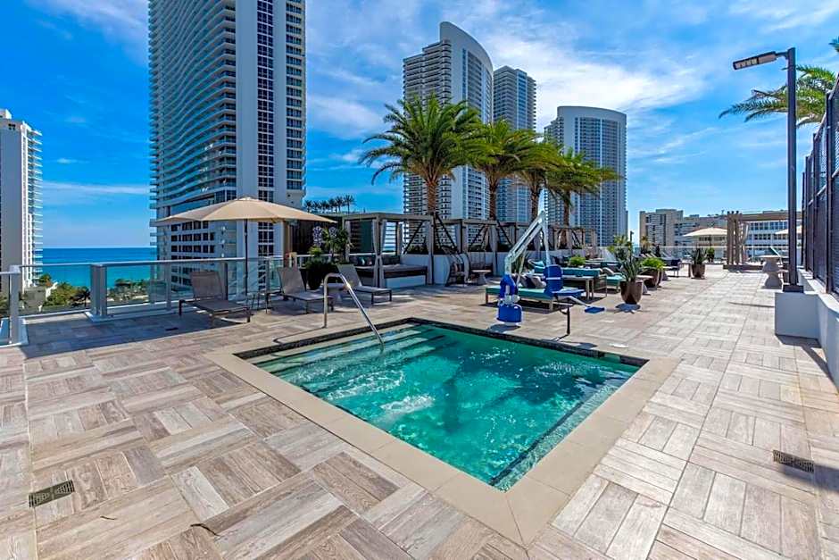 Amazing Apartments At H Beach House