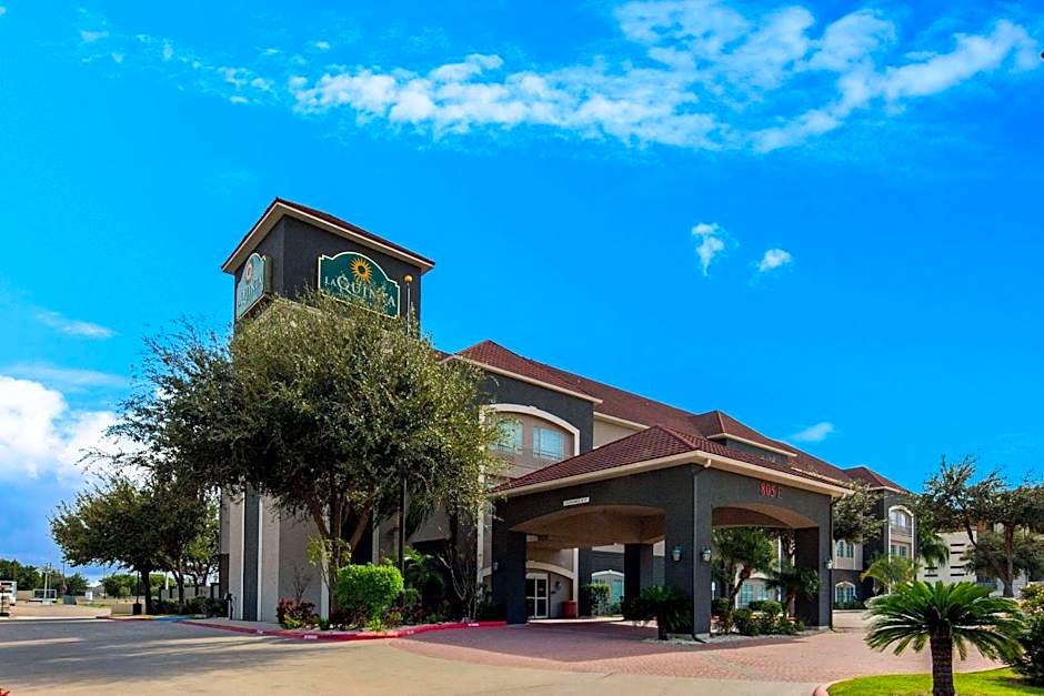 La Quinta Inn & Suites by Wyndham Mission At West Mcallen