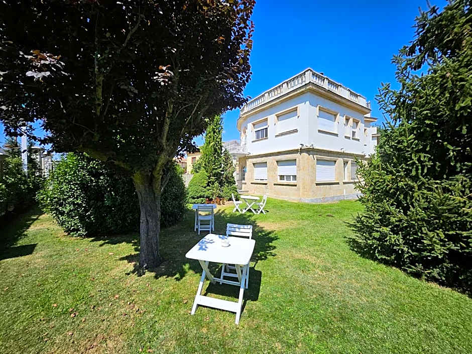 Casablanca Hotel Studios
