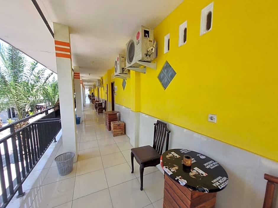 Hotel O New Asembagus 2