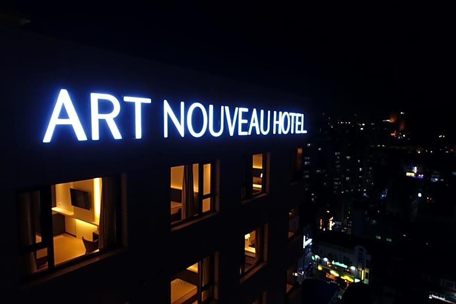 Geoje Artnouveau Suite Hotel