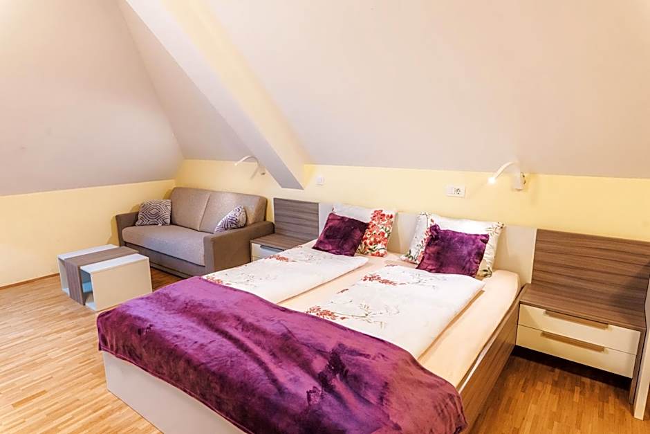 Dvorec Trebnik - SOBE