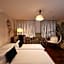 18Arts Hotel