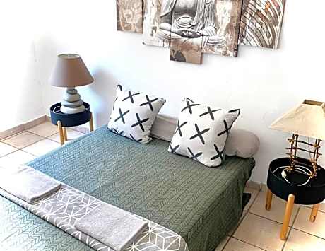 APPARTEMENT CALME AU COEUR DE LA BASTIDE ST-LOUIS