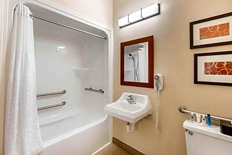 Queen Suite - Disability Access/Non-Smoking