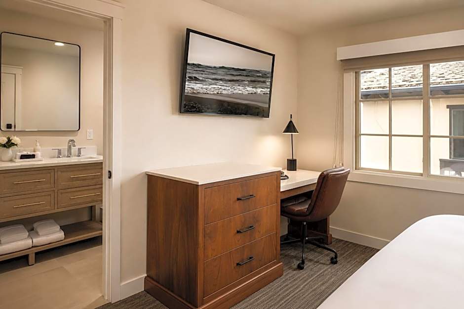 Wayside Inn