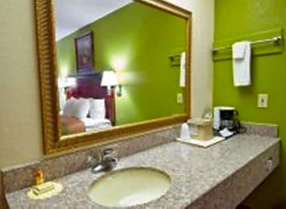 Americas Best Value Inn - Brookhaven