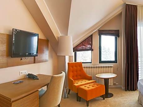 Two-Bedroom Family Suite with Terrace