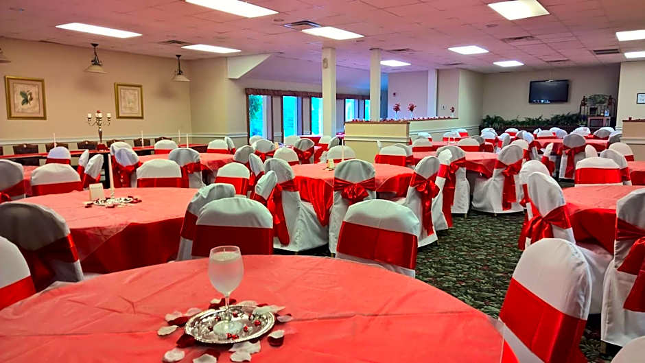 Ramada by Wyndham & Suites Warner Robins