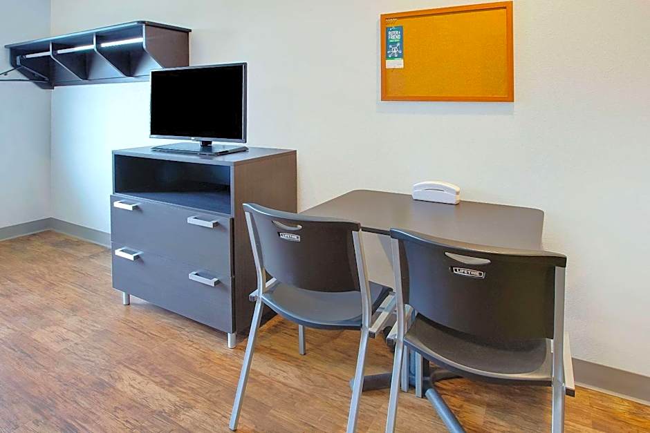 WoodSpring Suites St Louis St Charles