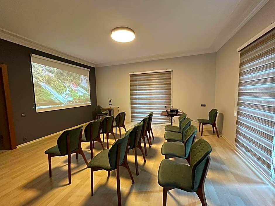 Feel & Live Hotel Villas Restaurant Sapanca