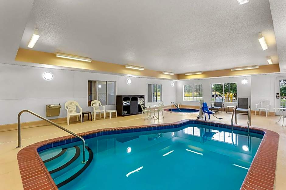 Quality Inn Near Interstate I94