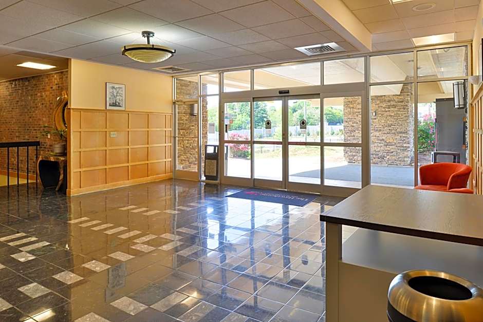 Hawthorne Inn & Conference Center