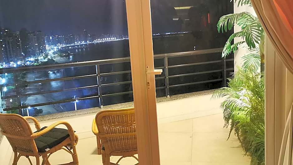 Seaflats Iate Plaza Hotel