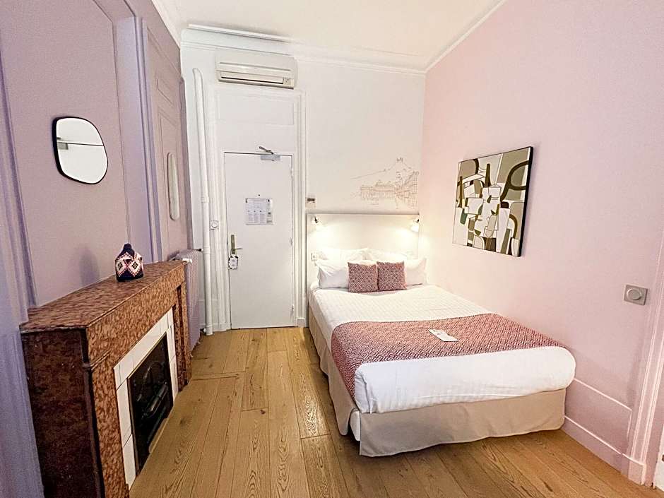 1 Double Bed — 14 fotoğraftan 1. fotoğraf