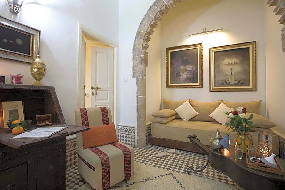 Riad Emotion