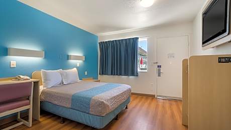 1 Full Bed | Mobility Access Tub, Nsmk