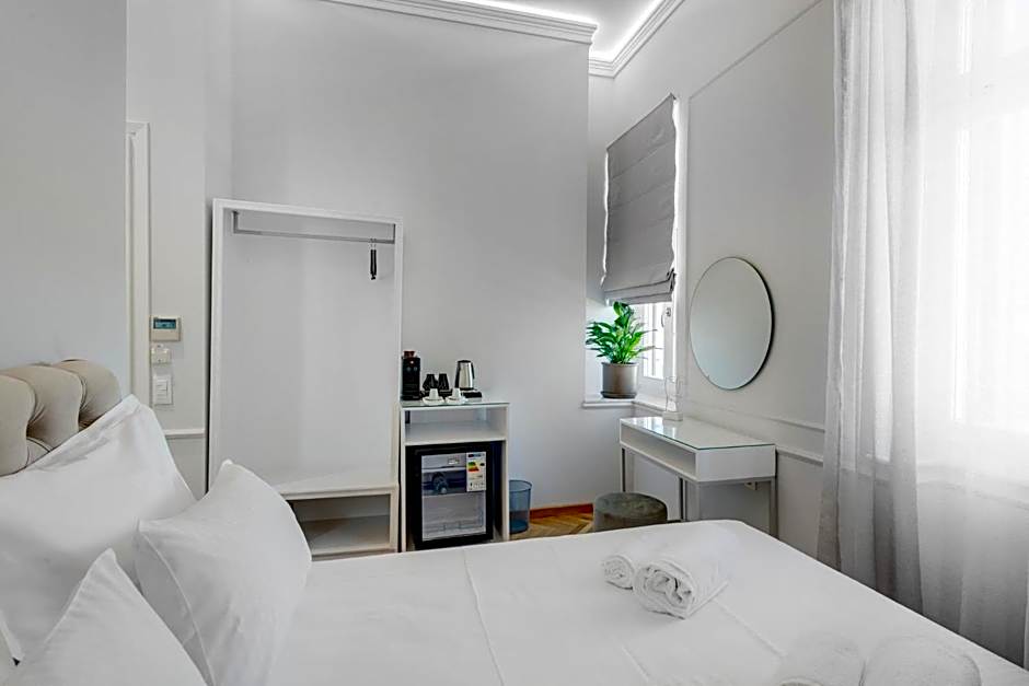 Amare Boutique Suites
