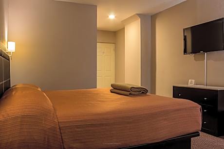 Superior Family Room
