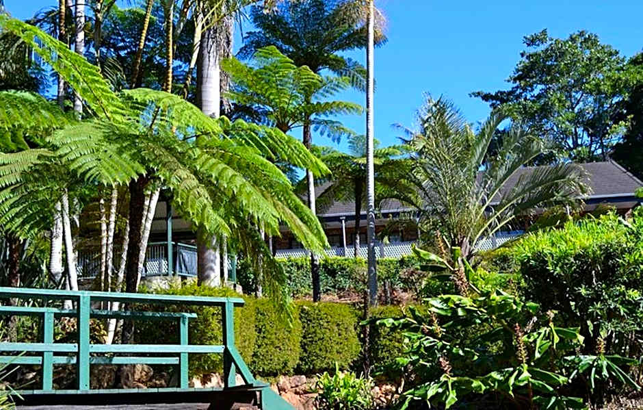 Montville Mountain Inn Resort