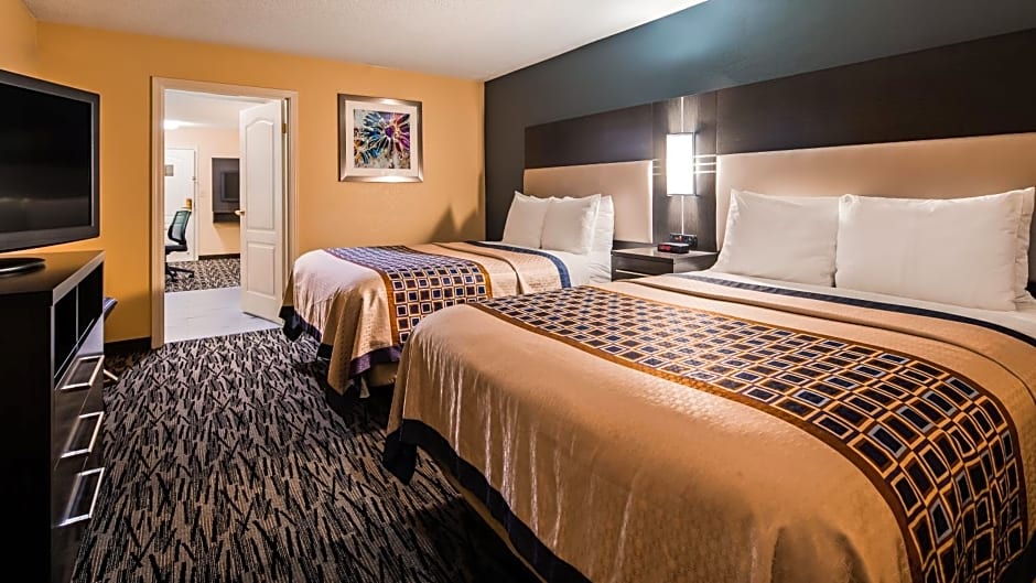 Best Western Bradbury Inn & Suites
