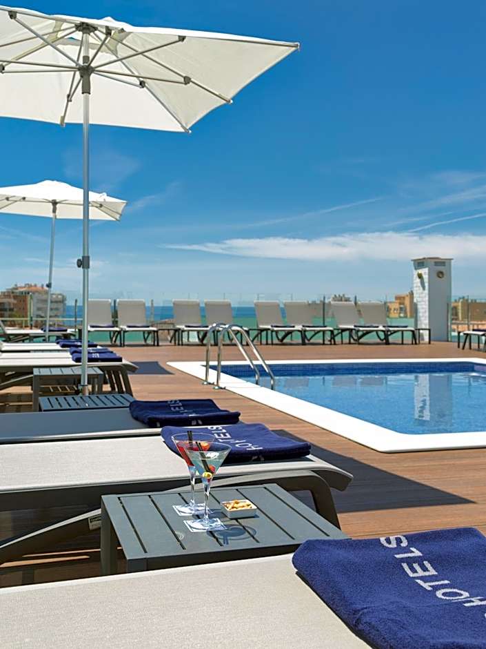 H10 Delfín - Adults Only